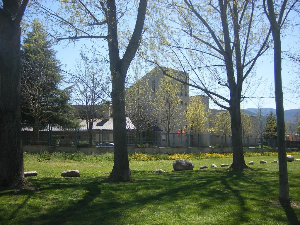 La Seu D'Urgell Xanascat Hostel Bagian luar foto